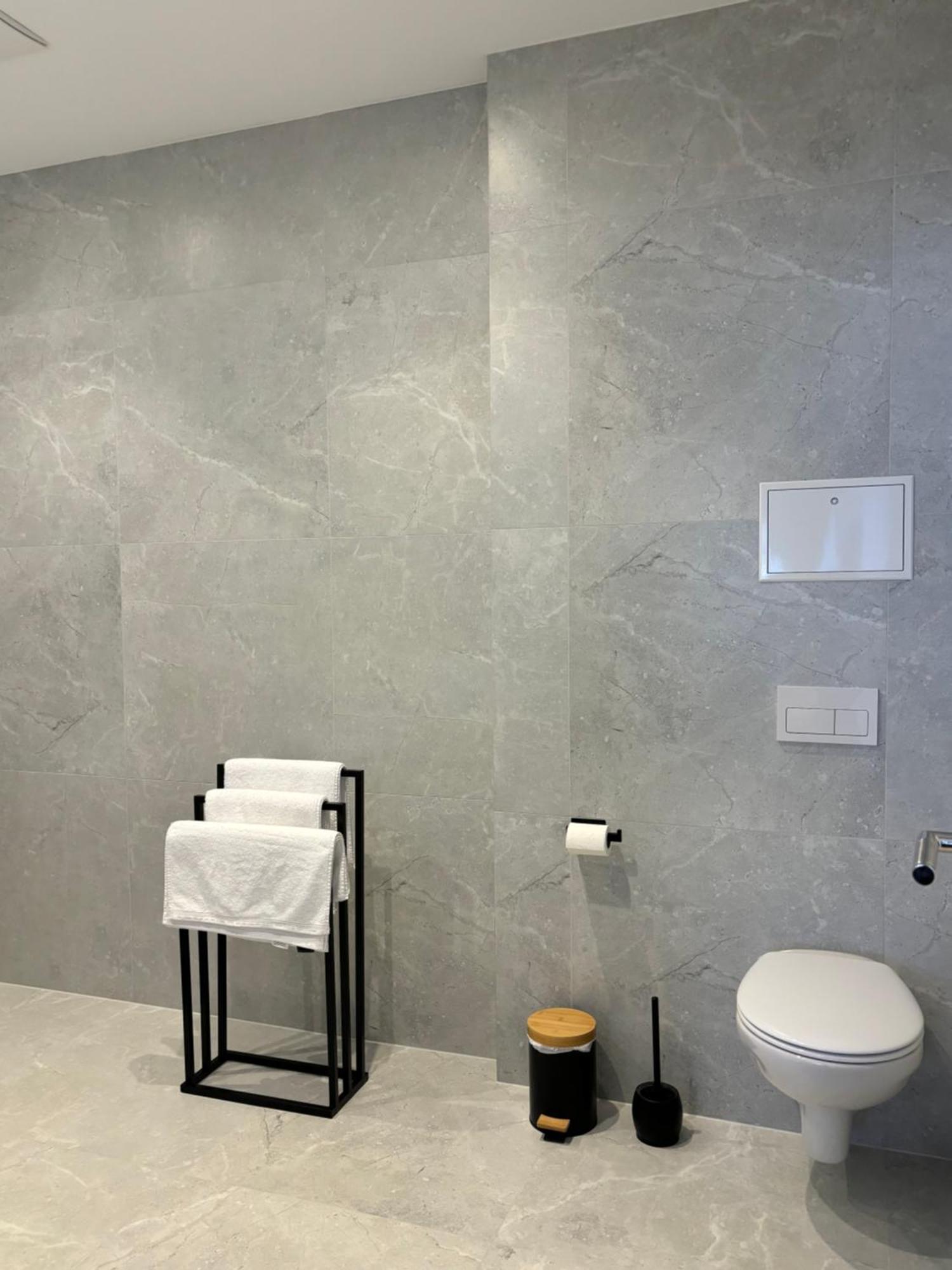 Luxus Apartment Mit Whirlpool In Kiel Kültér fotó